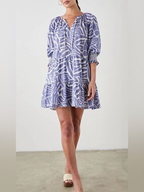 Rails “Sia” Babydoll Tiered Mini Dress in the Island Waves print. NWOT